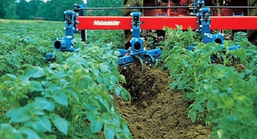 Typy kultivátorů pro meziřádkové zpracování půdy a jak si je vyrobit svépomocí